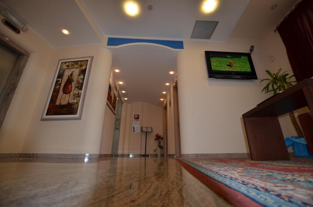 Hotel Cristallo ลินญาโน ซับเบียโดโร ภายนอก รูปภาพ