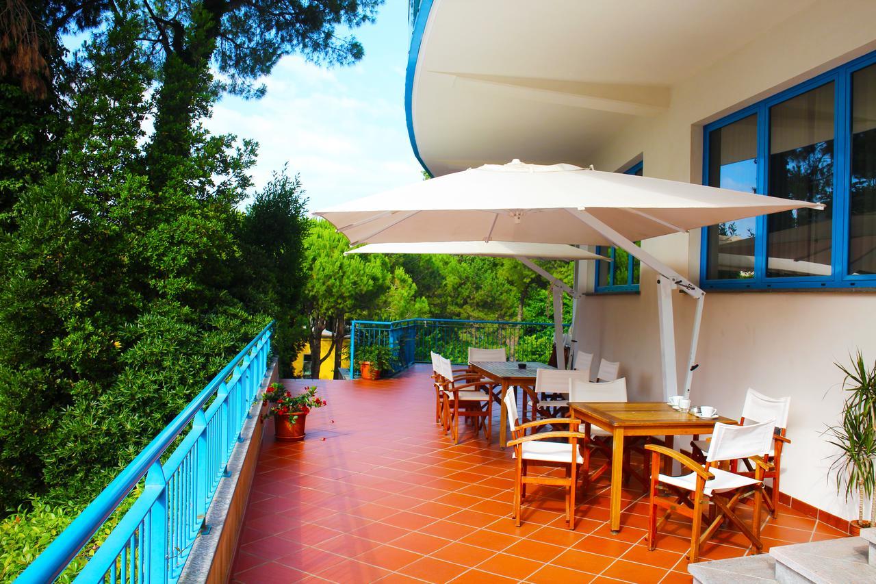 Hotel Cristallo ลินญาโน ซับเบียโดโร ภายนอก รูปภาพ