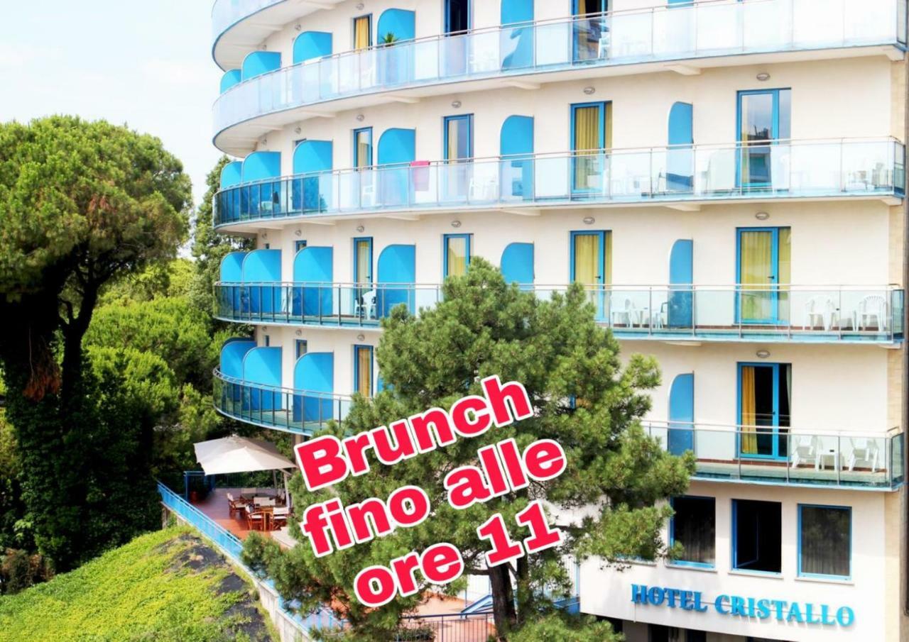 Hotel Cristallo ลินญาโน ซับเบียโดโร ภายนอก รูปภาพ